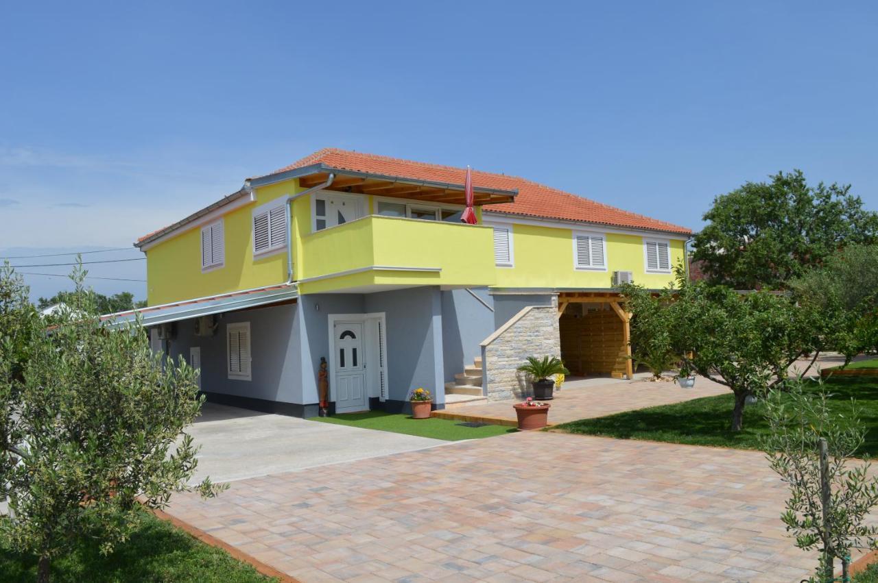 Studio Apartments Luka Biograd - Benkovac Ngoại thất bức ảnh