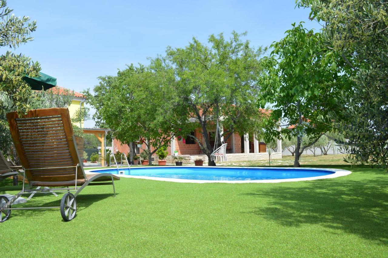 Studio Apartments Luka Biograd - Benkovac Ngoại thất bức ảnh