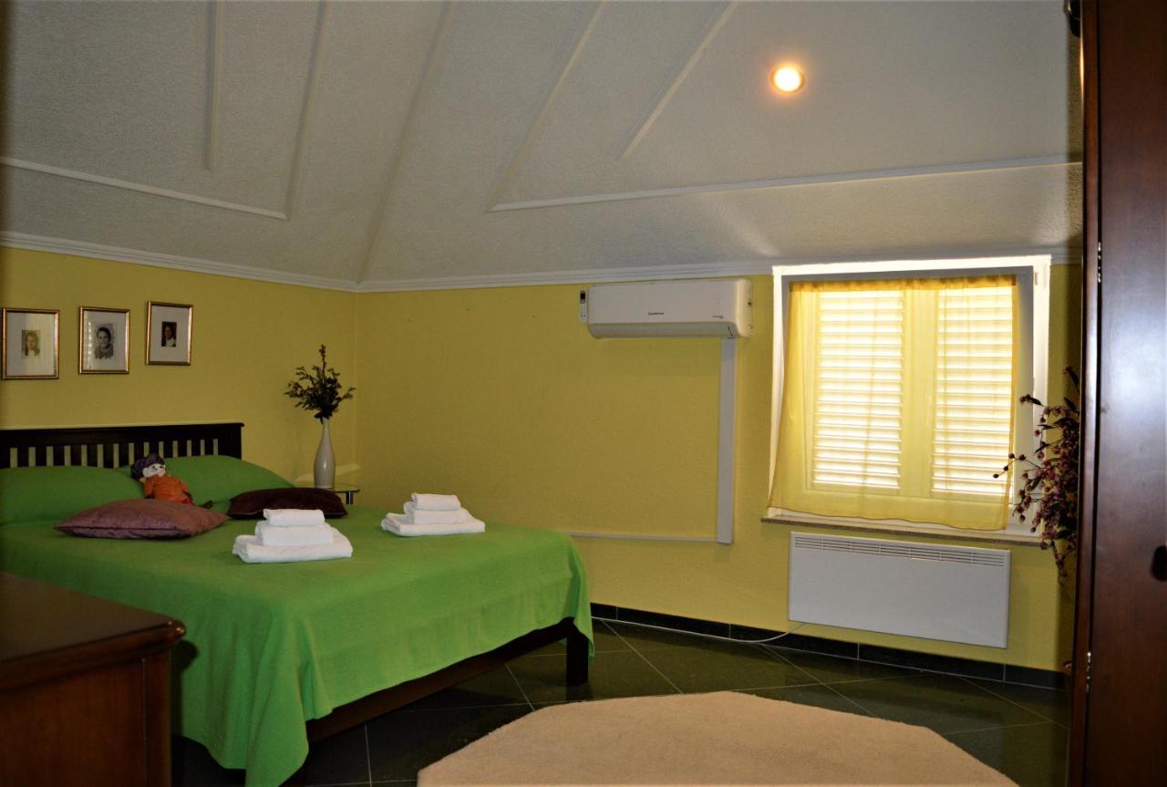 Studio Apartments Luka Biograd - Benkovac Ngoại thất bức ảnh
