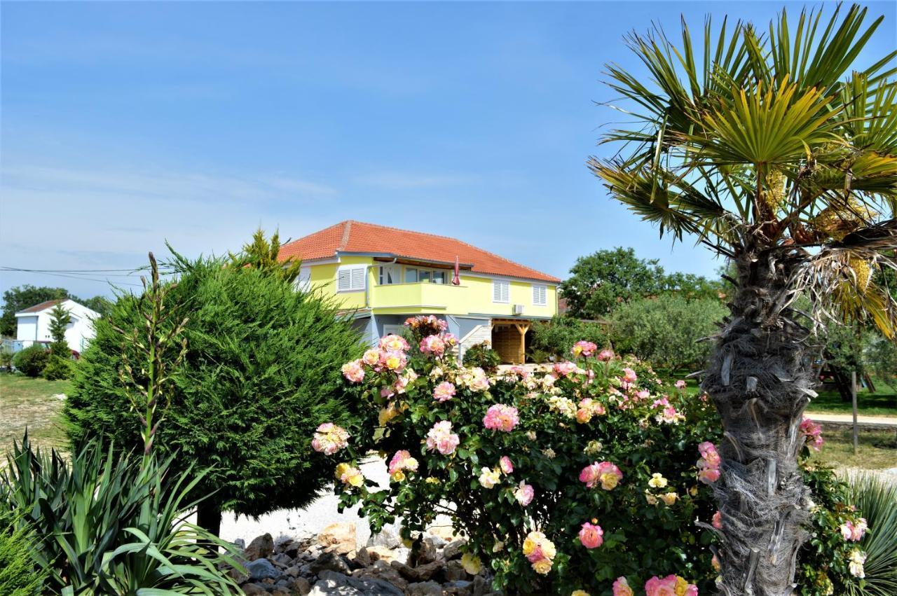 Studio Apartments Luka Biograd - Benkovac Ngoại thất bức ảnh