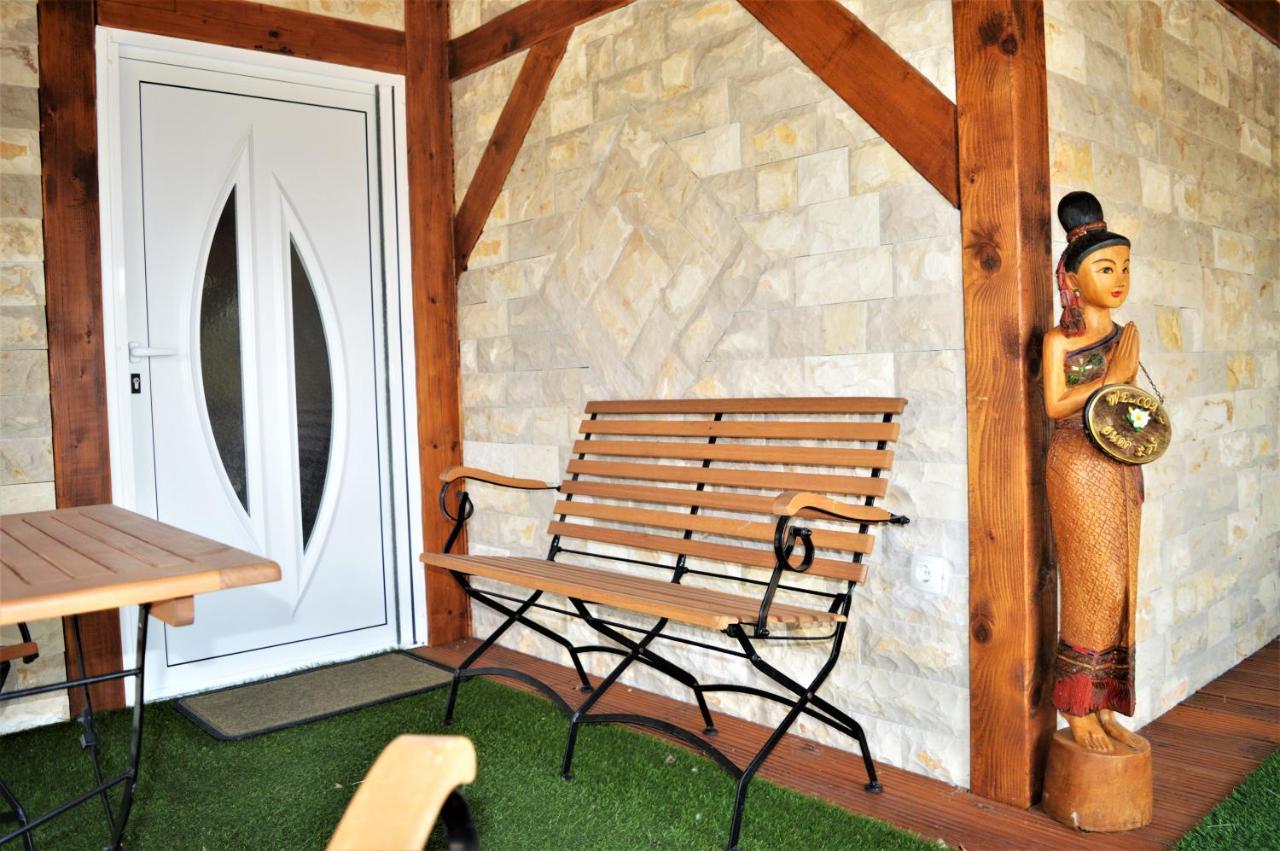 Studio Apartments Luka Biograd - Benkovac Ngoại thất bức ảnh