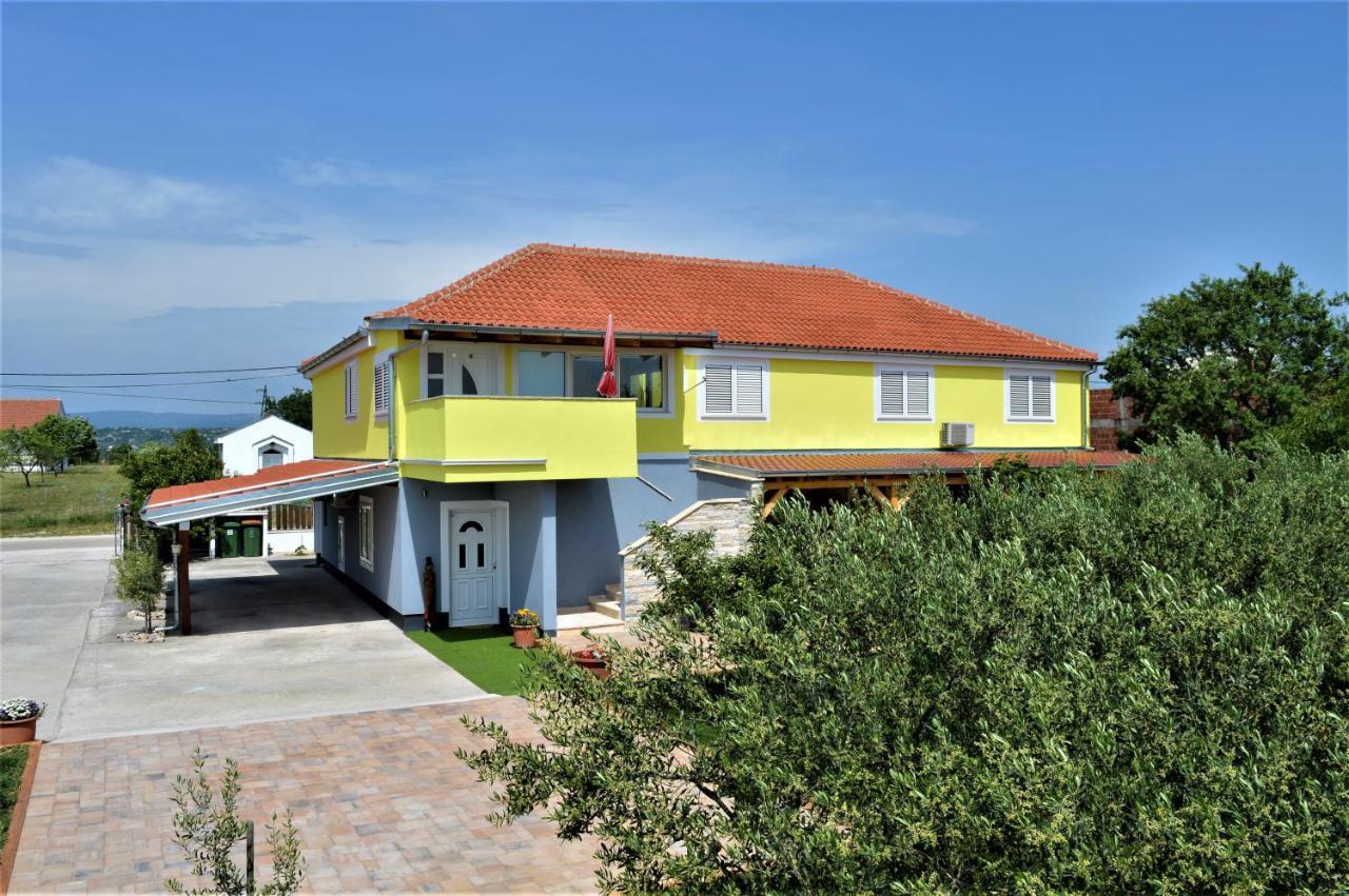 Studio Apartments Luka Biograd - Benkovac Ngoại thất bức ảnh